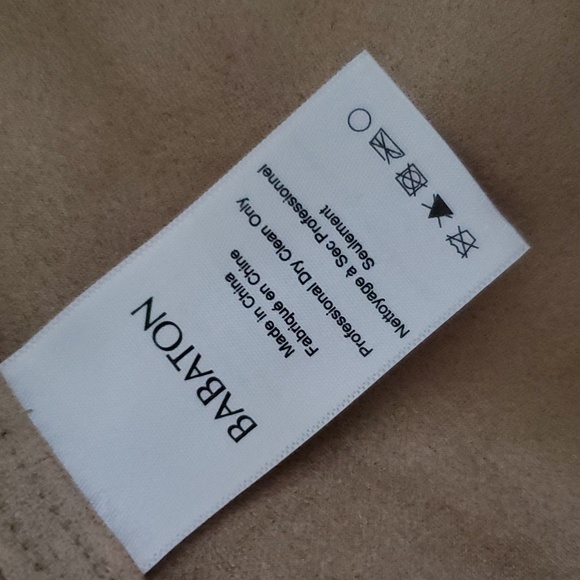 Aritzia Babaton Chuck Midi Skirt, Size 2 - Picture 4 of 5